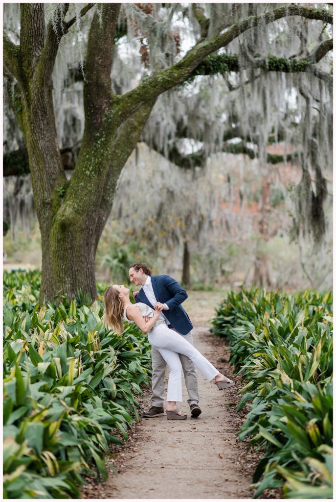 romantic new orleans engagement photo