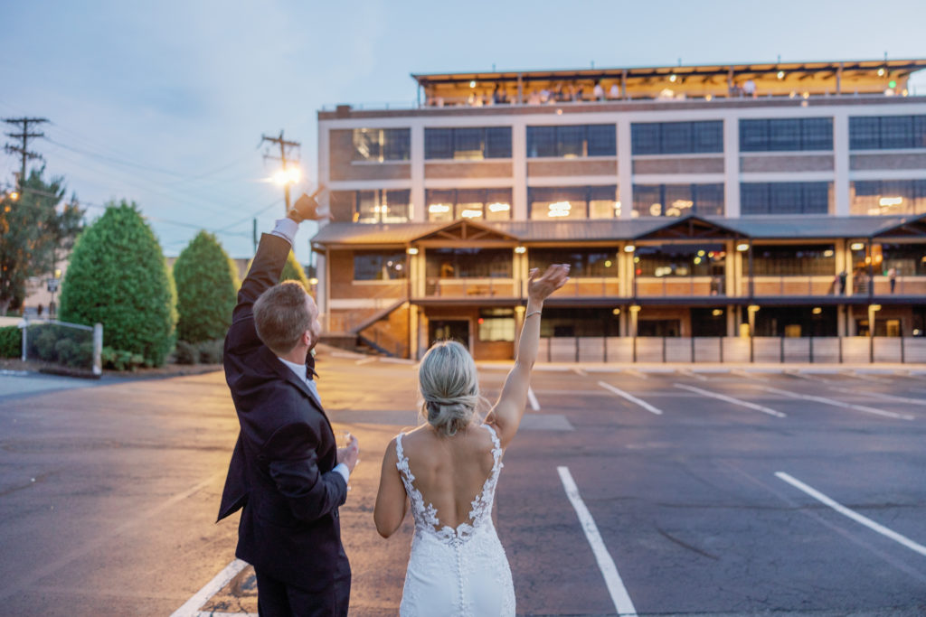 reception moments unfold at the terrace at cedar hill