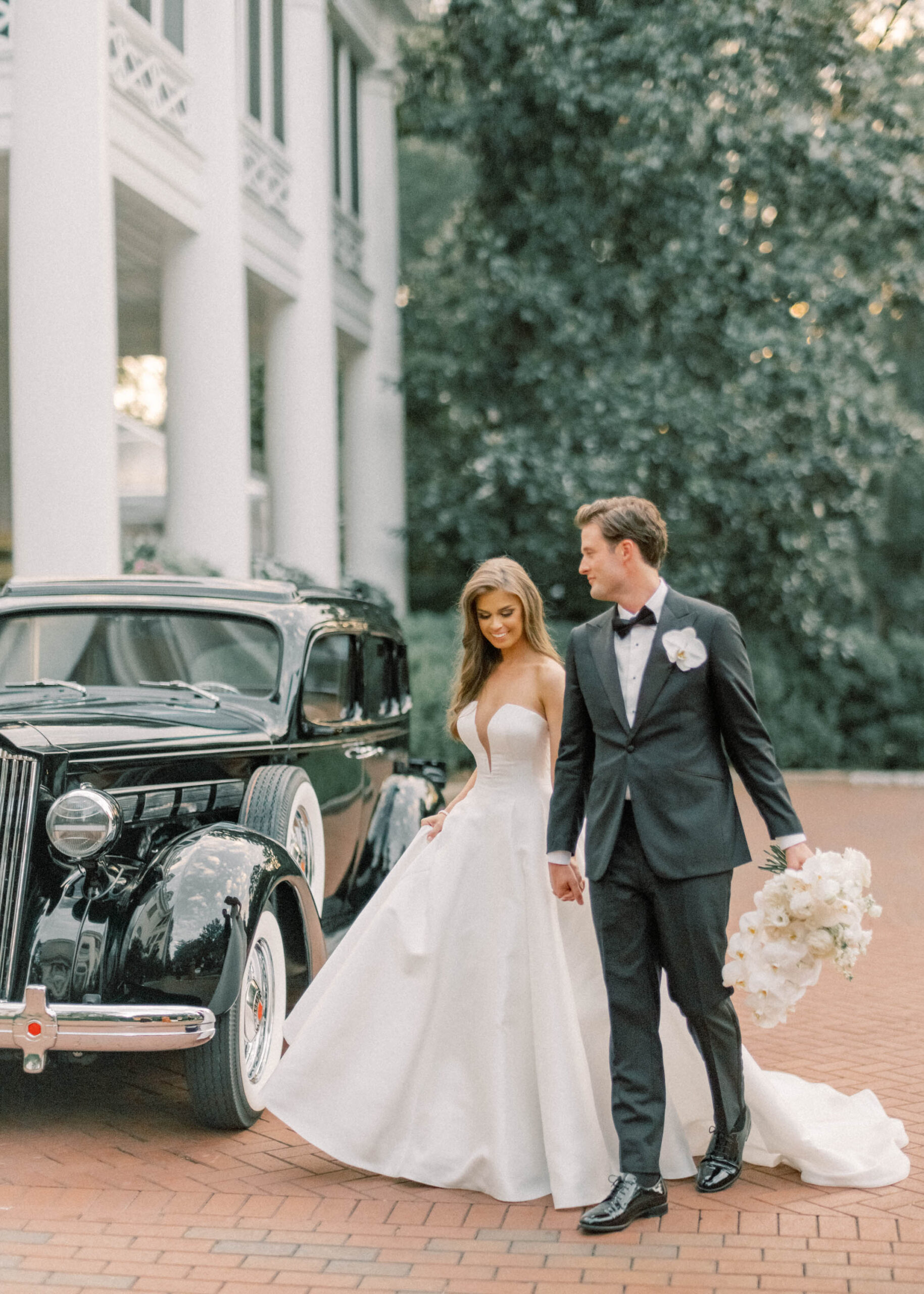 duke mansion wedding with luxury car